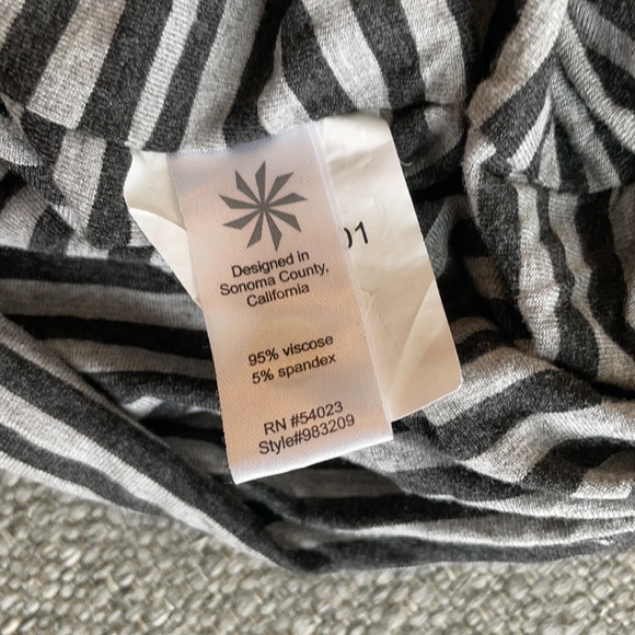 💕EUC Athleta Striped V-Neck Ruched Dress, XS - Picture 7 of 7